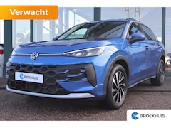 Volkswagen T-Roc - Life First Edition | 'App-Connect' draadloze smartphone integratie | Automatische afstands