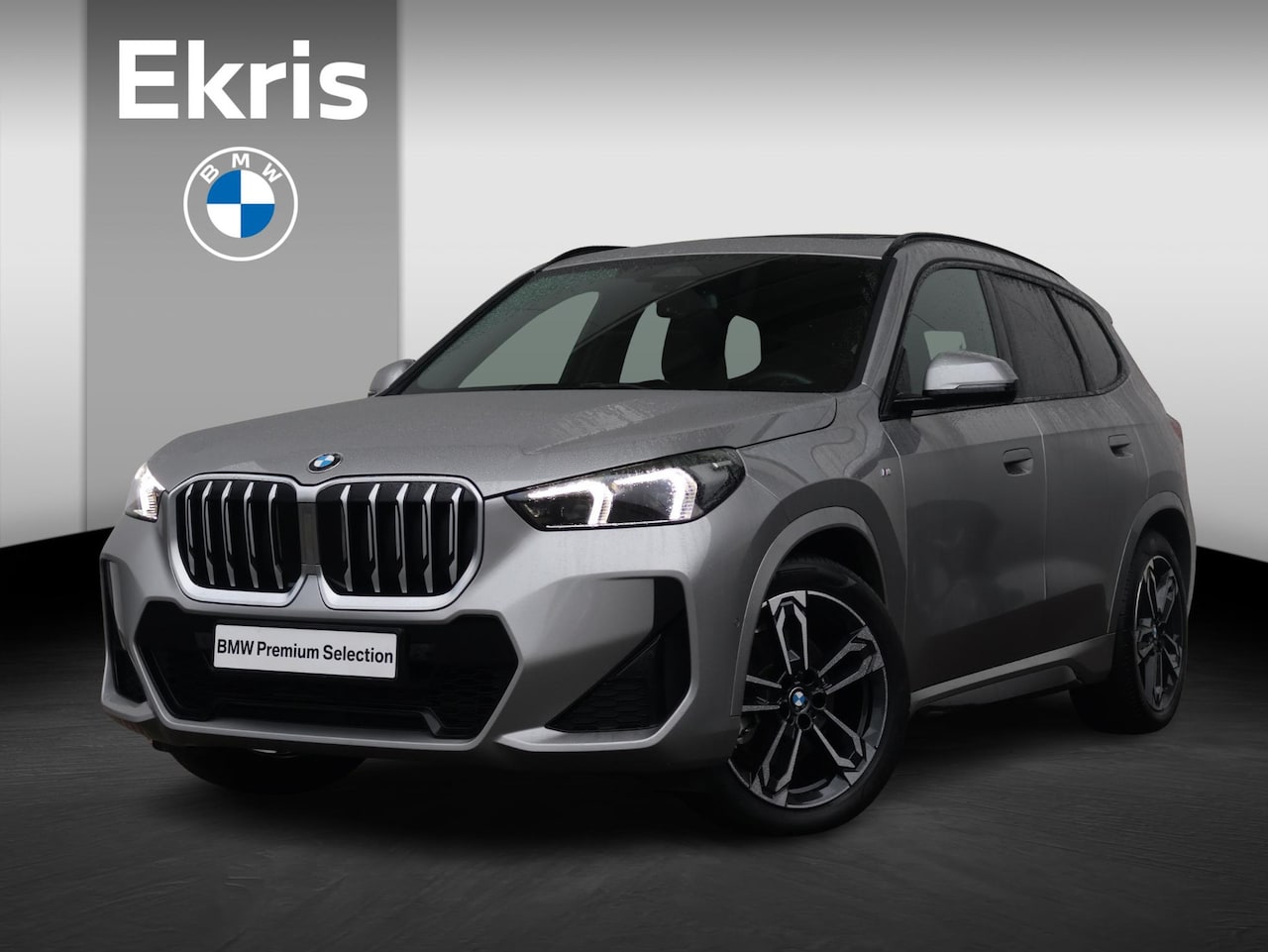 BMW X1 - sDrive20i M Sportpakket/ Stuurwielrand verwarmd/ Comfort Access/ Achteruitrijcamera/ Panor - AutoWereld.nl
