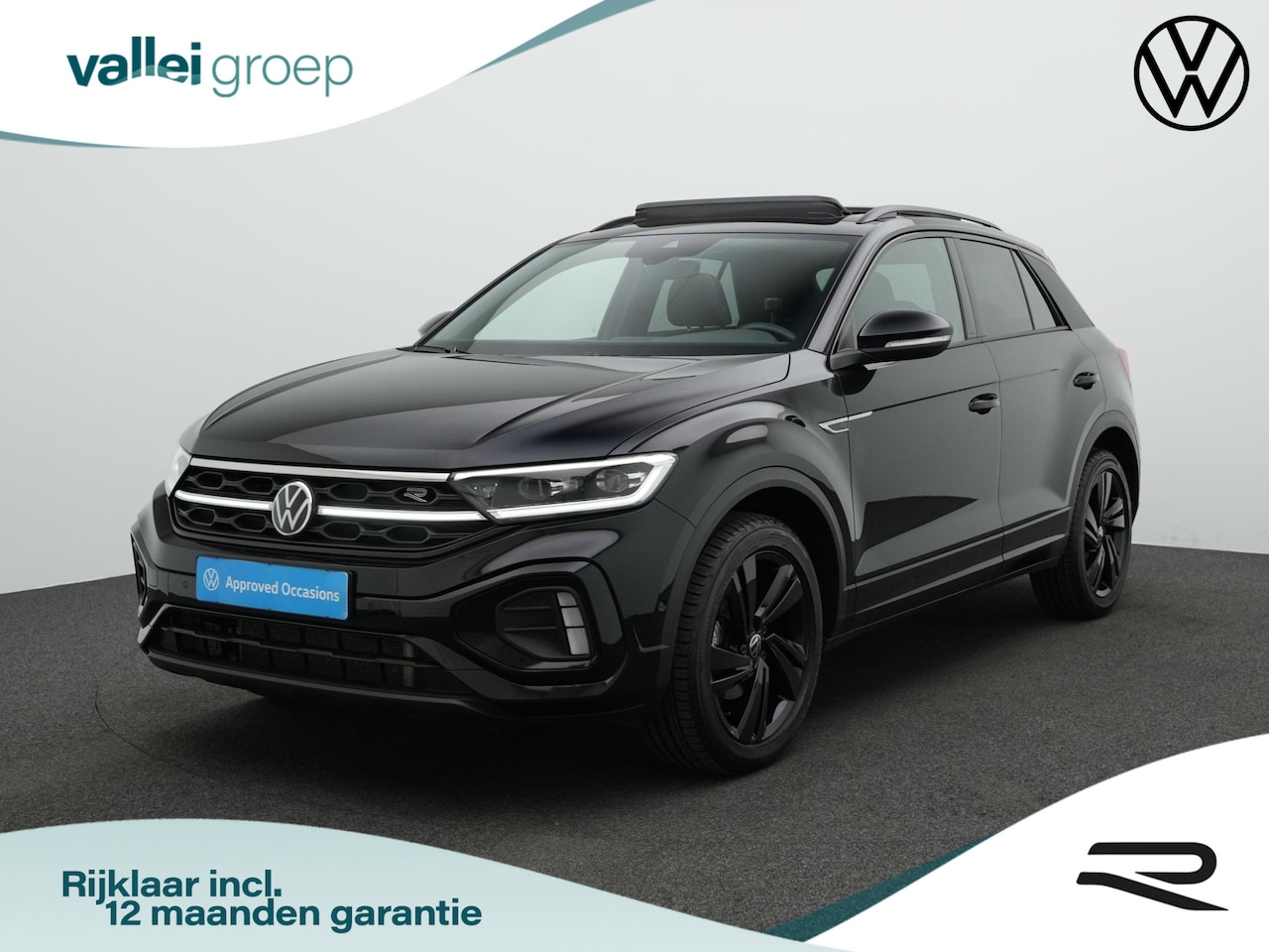Volkswagen T-Roc - 1.5 TSI 150 pk DSG R-Line Edition | Panoramadak | Trekhaak | IQ Light | Achteruitrijcamera - AutoWereld.nl