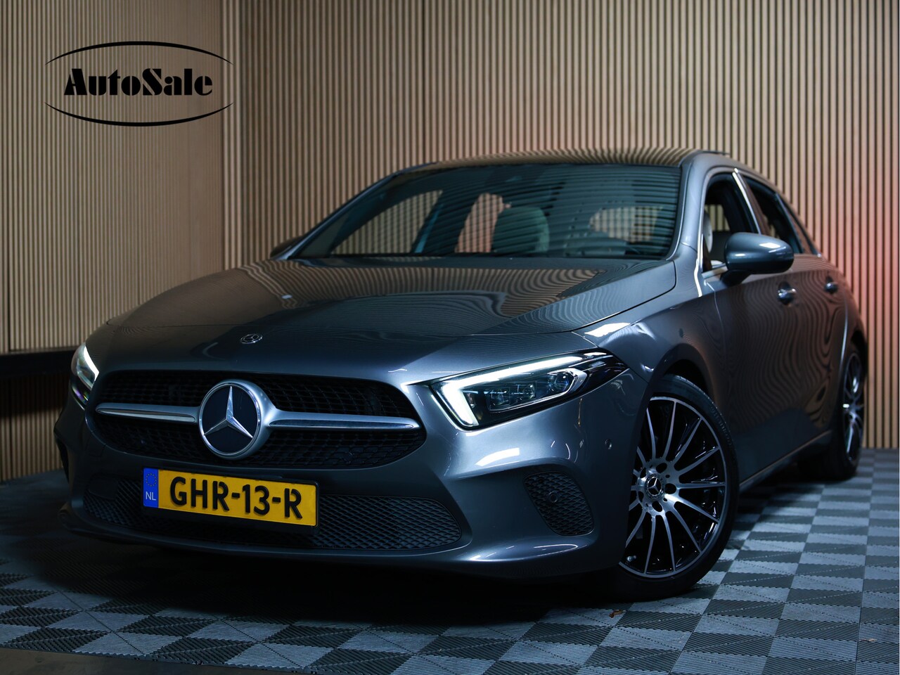Mercedes-Benz A-klasse - 200 Business Solution AMG PANO MEMORY LANE PDC '18 - AutoWereld.nl