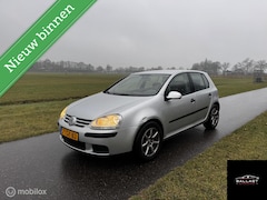 Volkswagen Golf - 1.4 FSI Trendline