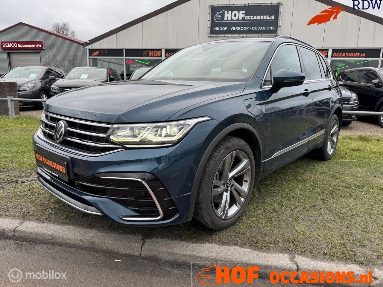Volkswagen Tiguan - 1.4 TSI eHybrid R-Line Business 1.4 TSI eHybrid R-Line Business+ - AutoWereld.nl