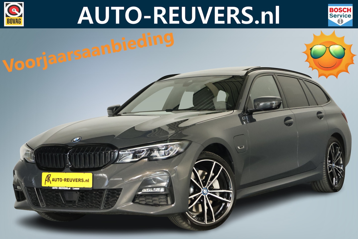 BMW 3-serie Touring - 330e xDrive M-Sport / Panorama / ACC / Cam / Carbon / CarPlay - AutoWereld.nl