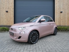 Fiat 500e - Icon 42 kWh *Carplay *Pano *Unieke kleur *17inch