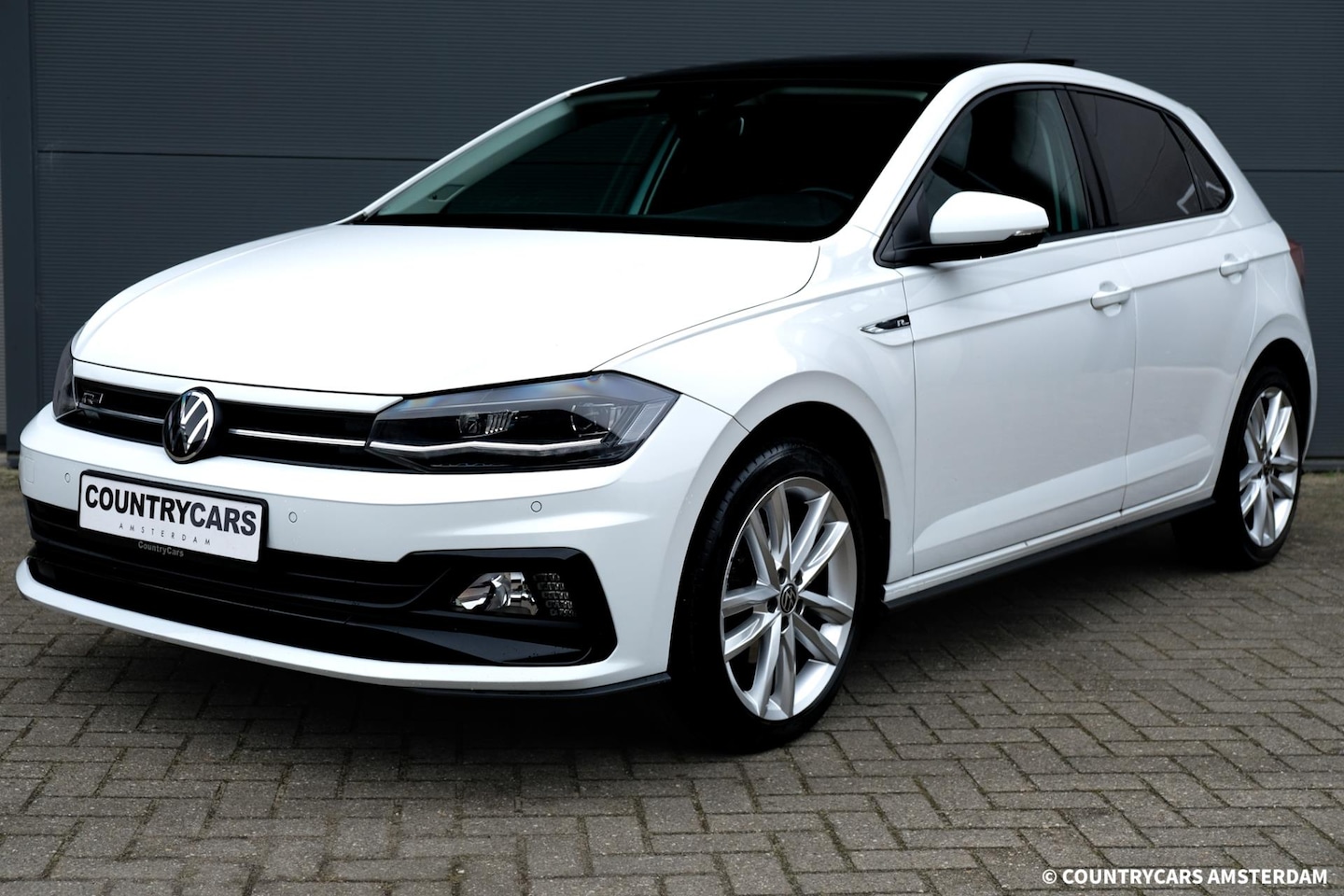 Volkswagen Polo - 1.0 TSI R-Line DSG | Pano | ACC | Beats | LED | Virtual Cockpit - AutoWereld.nl