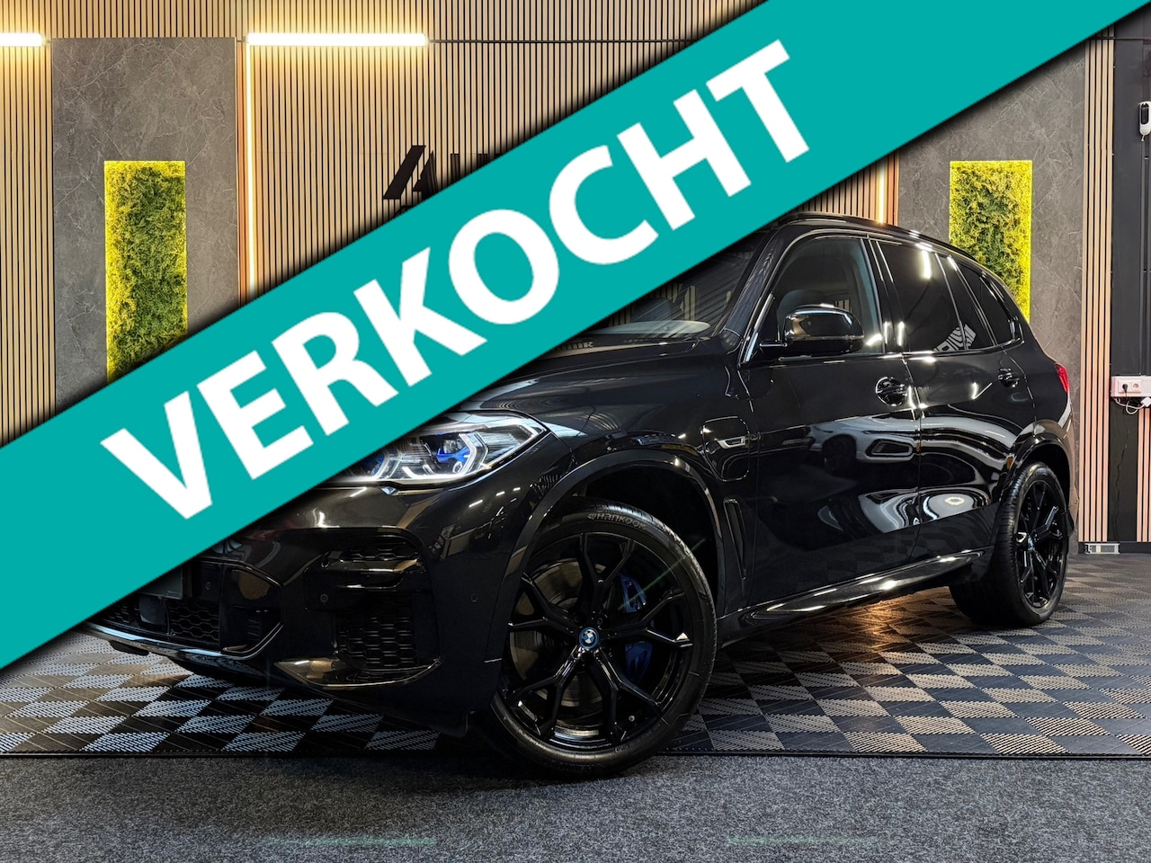 BMW X5 - XDRIVE45E M-SPORT|PANO|HuD|H&K|MEMORY|LASER|360 CAMERA|GARANTIE 2028 - AutoWereld.nl