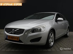 Volvo S60 - 2.0T 203pk Intro Edition ECC/NAVIGATIE/TREKHAAK