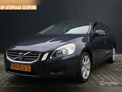 Volvo V60 - 1.6 T3 Kinetic LEDER/ECC/NAVIGATIE/TREKHAAK/NAP