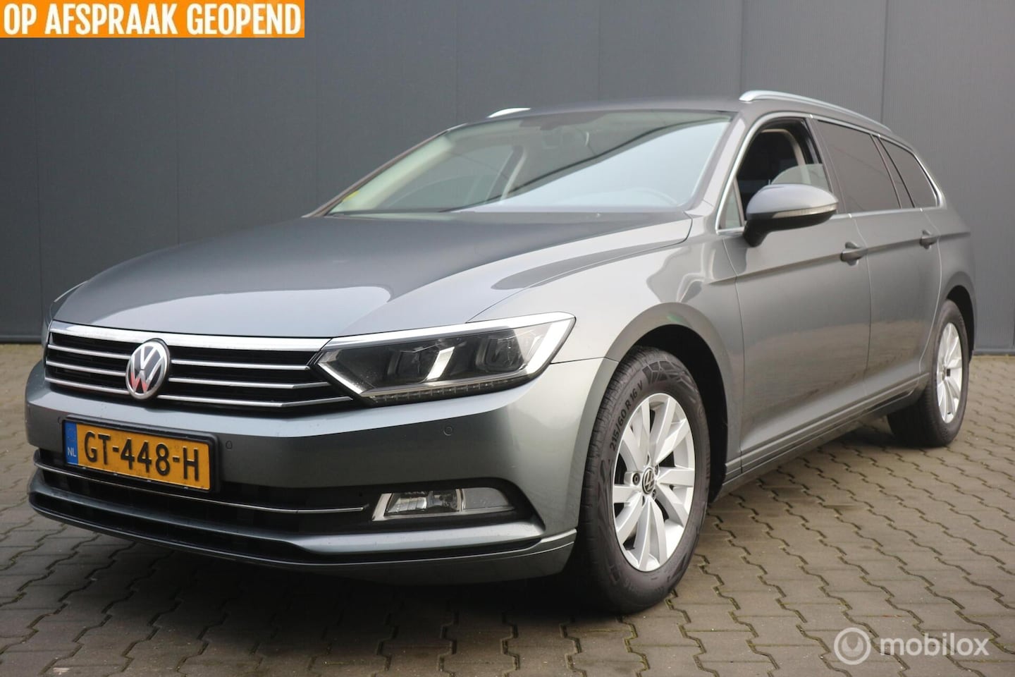 Volkswagen Passat Variant - 1.6 TDI 120pk ECC/NAVIGATIE/2X-PDC - AutoWereld.nl