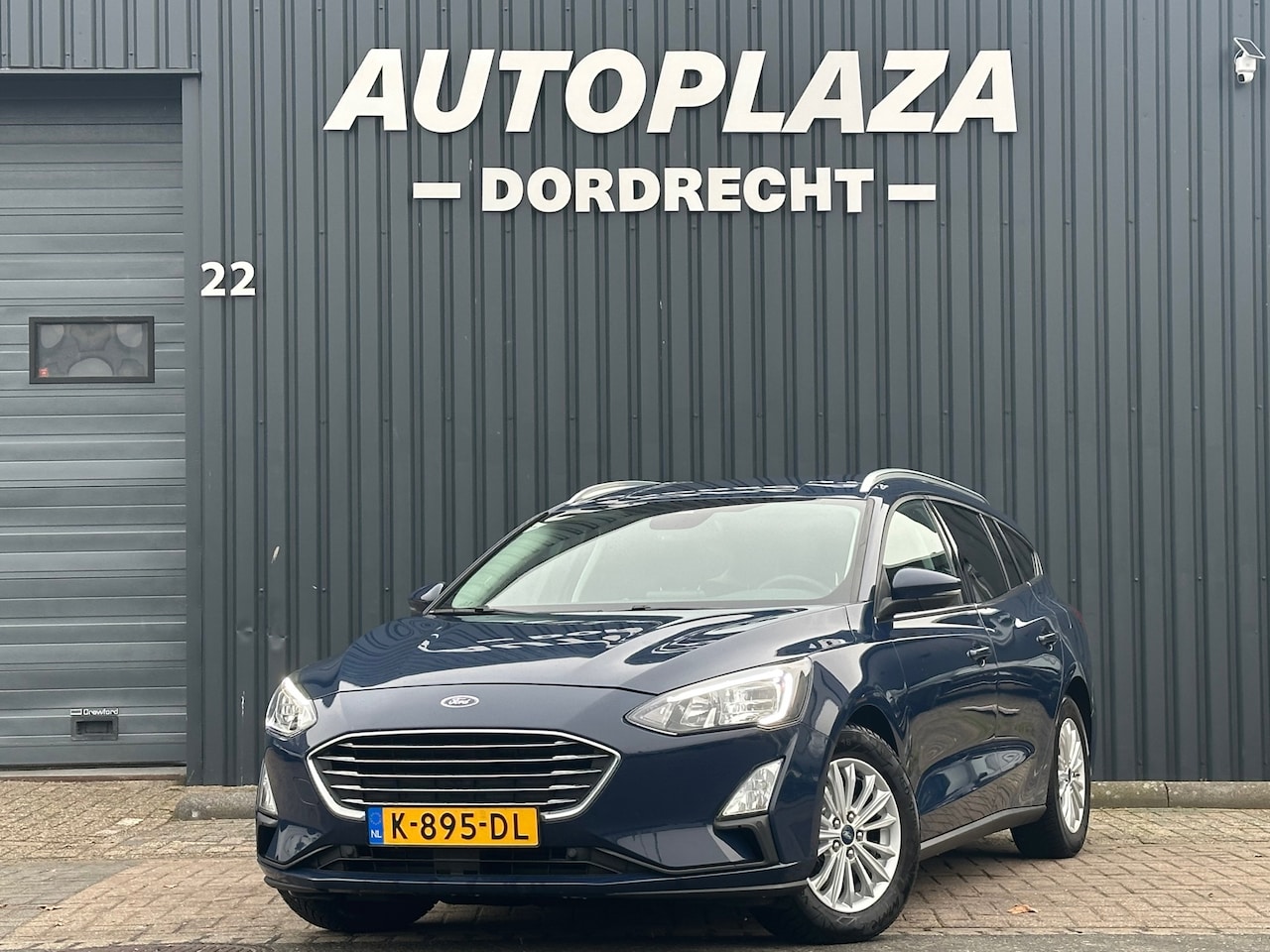 Ford Focus Wagon - 1.0 EcoBoost Titanium X Business VIRTUAL|TREKHAAK - AutoWereld.nl