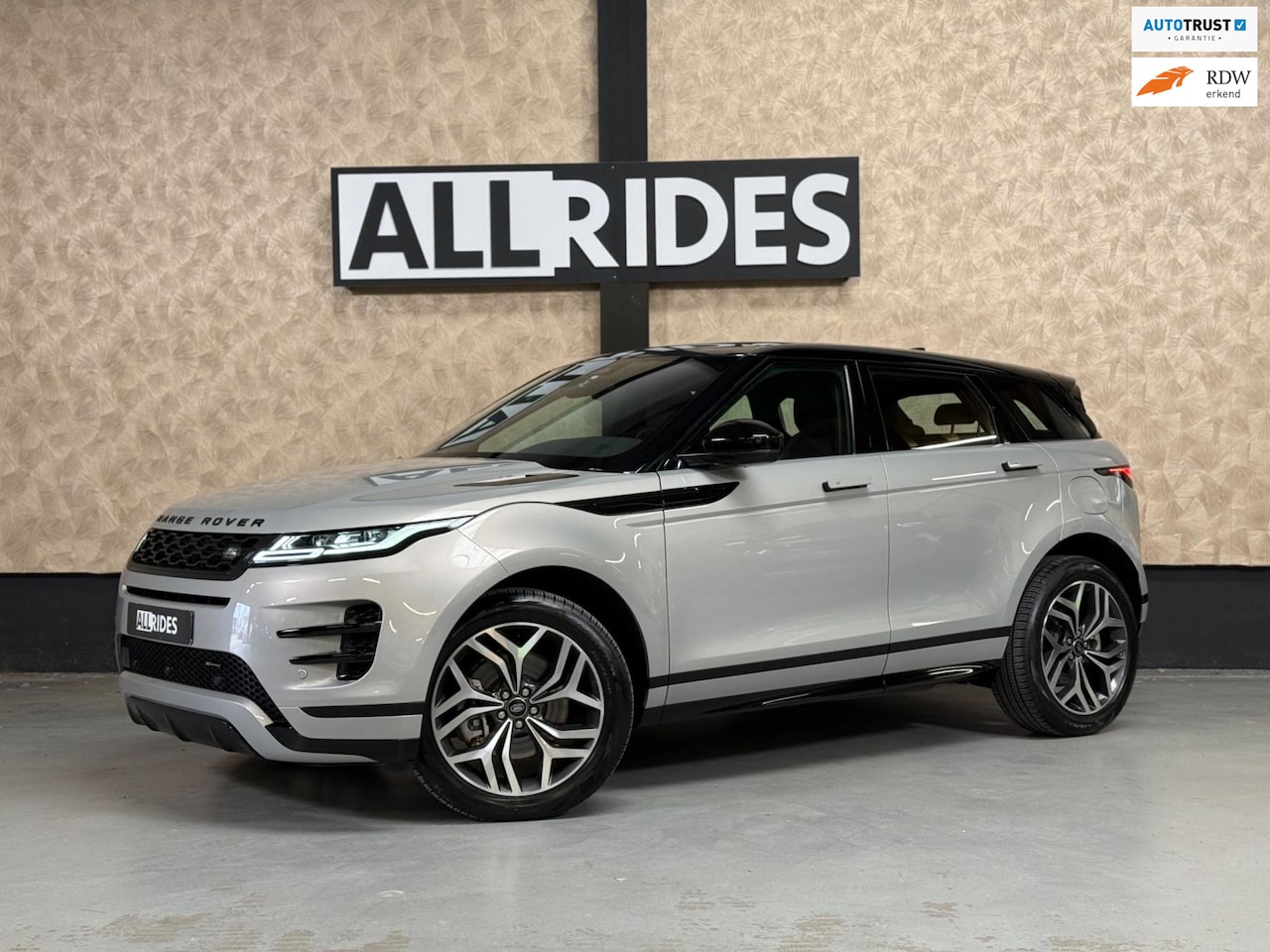 Land Rover Range Rover Evoque - 1.5 P300e AWD R-Dynamic SE | Pano | Leer | Keyless | Meridian | Stoel-/Stuurverwarming | A - AutoWereld.nl