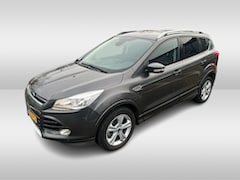 Ford Kuga - 1.5 Titanium Styling Pack / NL Auto / 1e Eign. / Trekhaak / Camera / Half leder / 18'' / K