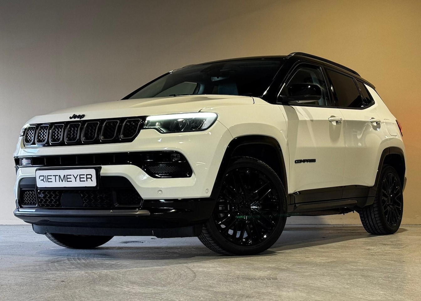 Jeep Compass - 4xe 240 Plug-in Hybrid Electric S |Camera |ACC |Keyless - AutoWereld.nl