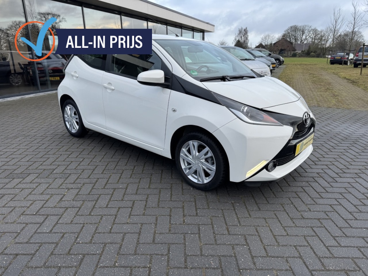 Toyota Aygo - 1.0 VVT-i x-wave 1.0 VVT-i x-wave - AutoWereld.nl