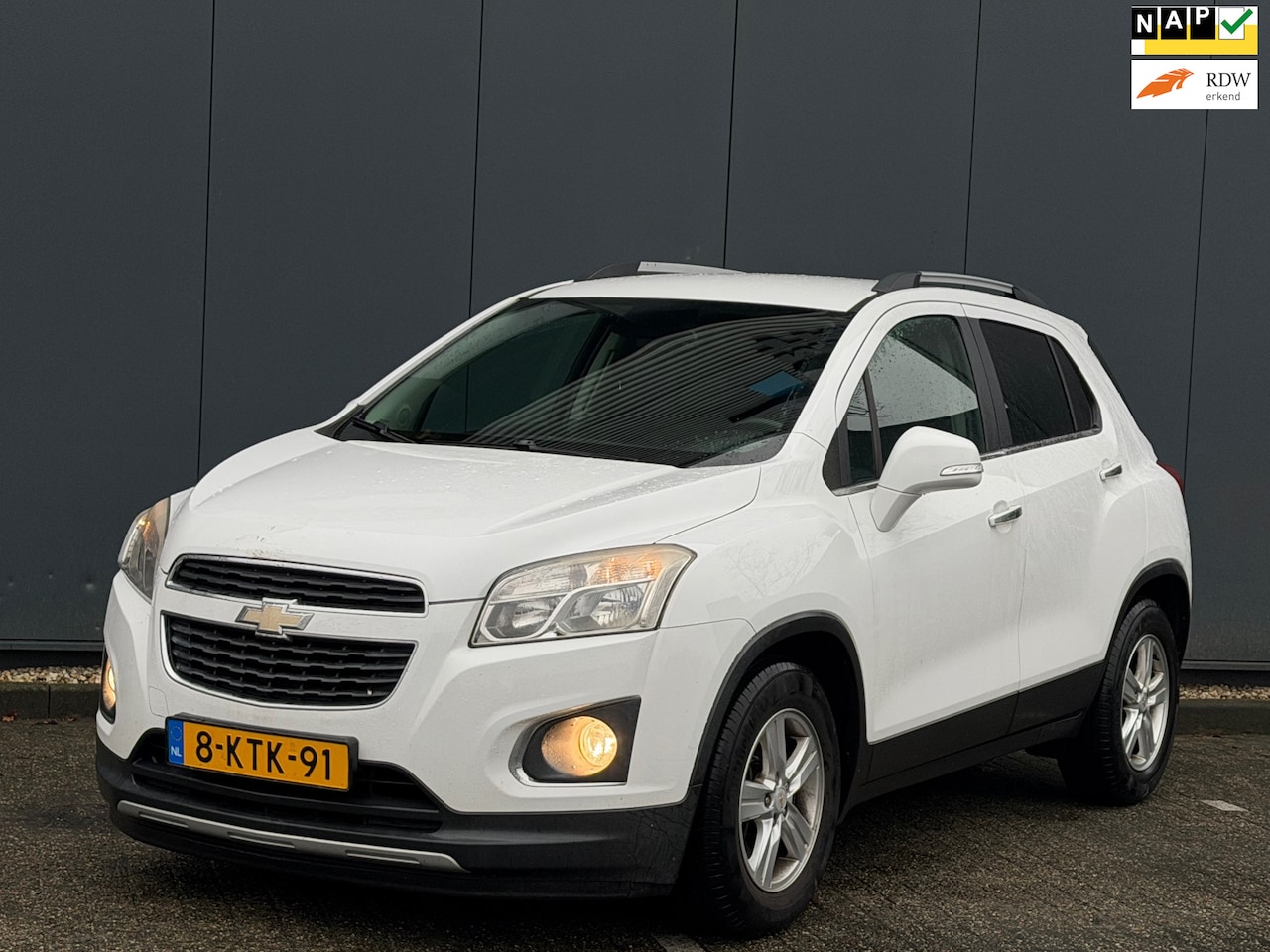 CHEVROLET TRAX