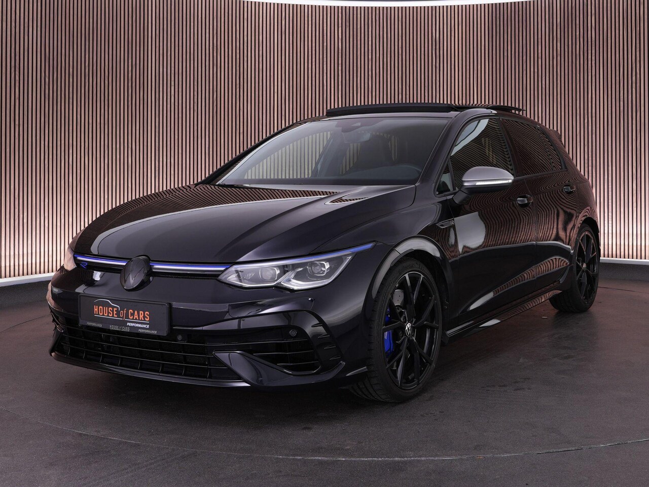 Volkswagen Golf - R 4Motion 320pk Performance Pack|Leder|Nurburgring en drift mode|Dealer Onderhouden|Pano|H - AutoWereld.nl