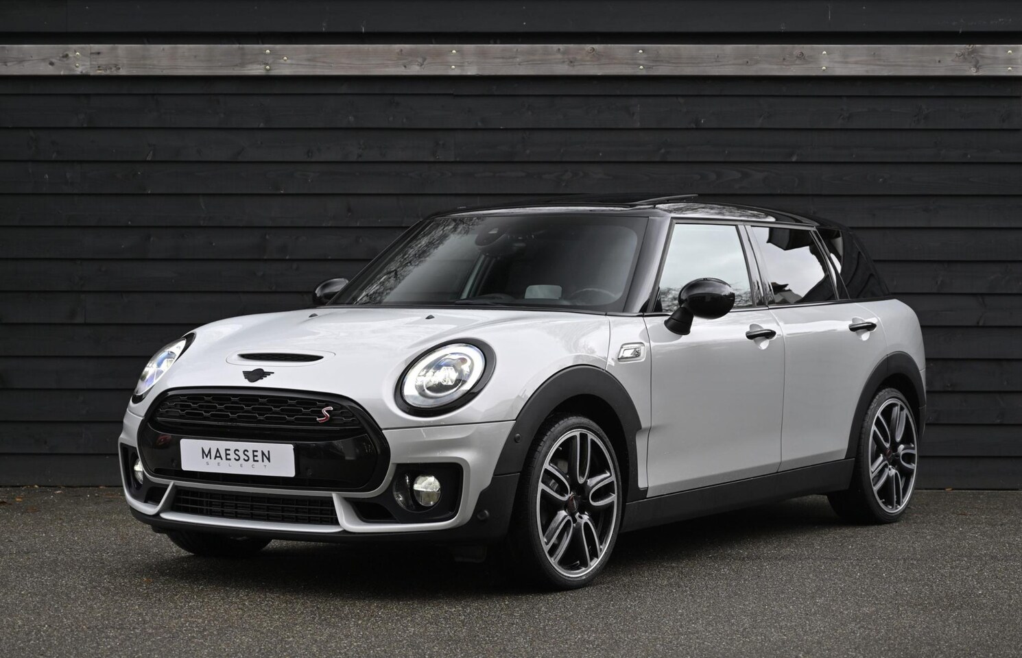 MINI Clubman - Mini 2.0 Cooper S ALL4 Chili Serious Business | ACC | HUD | Pano | Camera | HK Audio - AutoWereld.nl