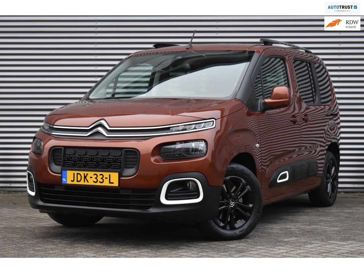 Citroën Berlingo - 1.2 PureTech Shine 1.2 PureTech Shine, Airco, Cruise, Navi, Camera, Trekhaak. - AutoWereld.nl
