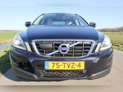 Volvo XC60 - 2.0 T5 FWD Summum Nederlandse auto, volledige historie! Navi Afn.Trekhaak 241pk