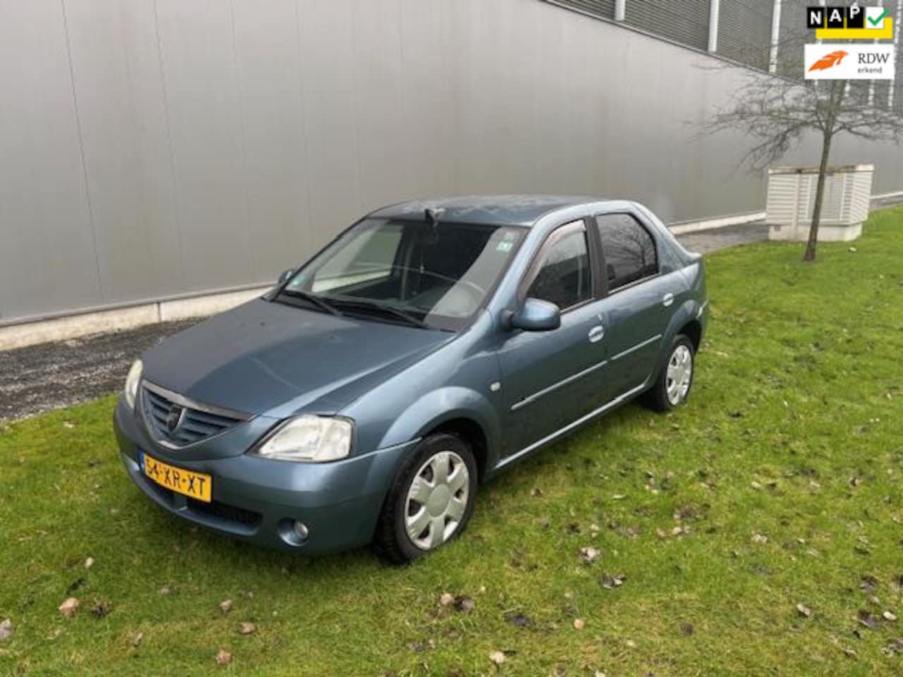 Dacia Logan - 1.6-16V Prestige 1.6-16V Prestige - AutoWereld.nl