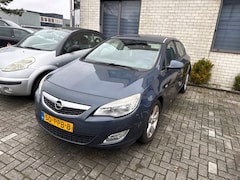 Opel Astra - 1.7 CDTi Edition