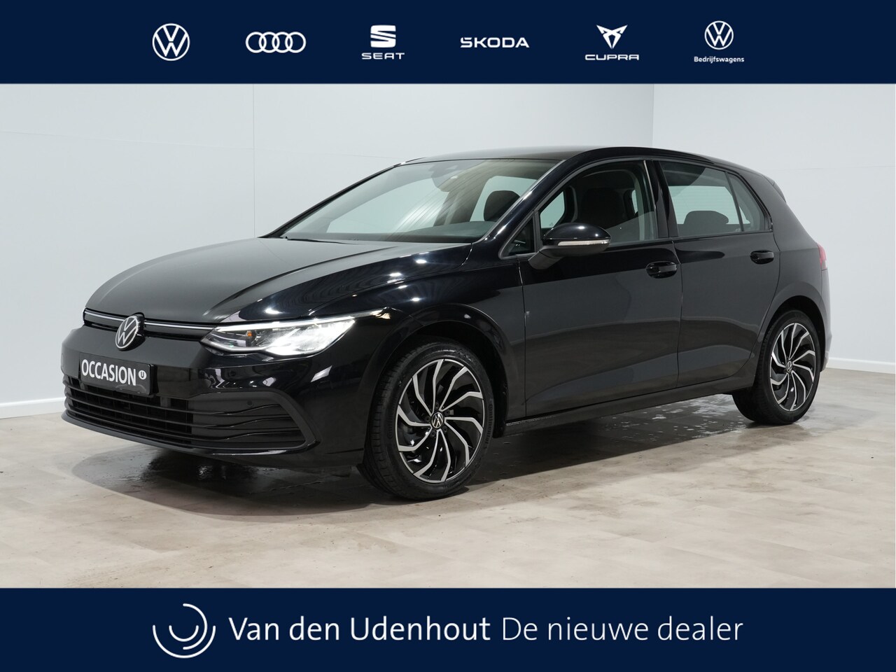 Volkswagen Golf - 1.0 TSI 110pk Life Business Navigatie Camera 17"velgen ACC Android/Carplay 120 - AutoWereld.nl