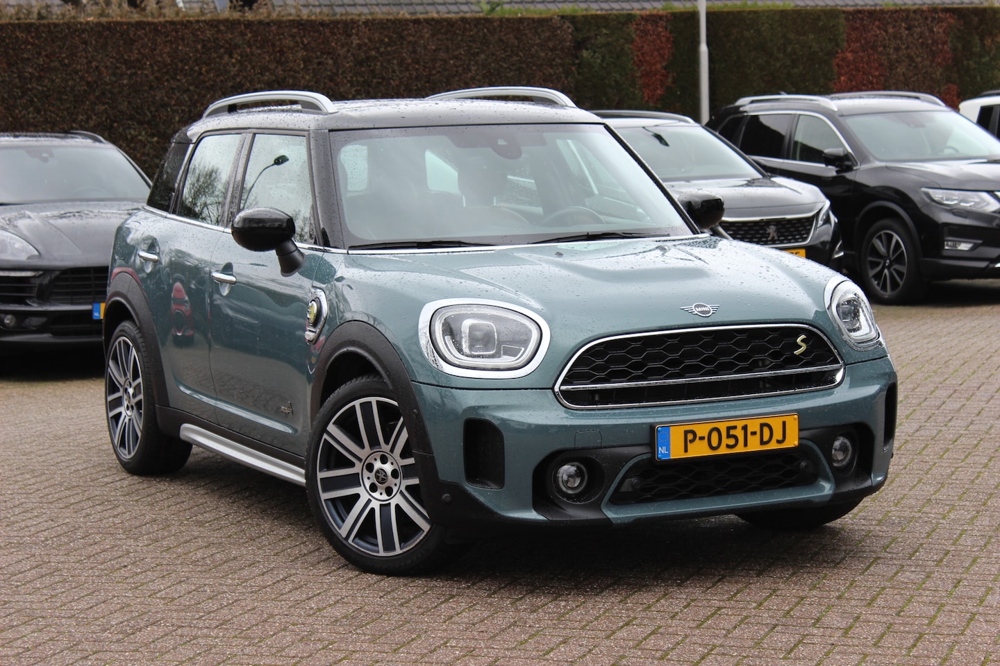 MINI Countryman - Mini 1.5 Cooper S E ALL4 MINI Yours / Camera / Head-up / Leder / Navigatie / 18'' / Stoelv - AutoWereld.nl