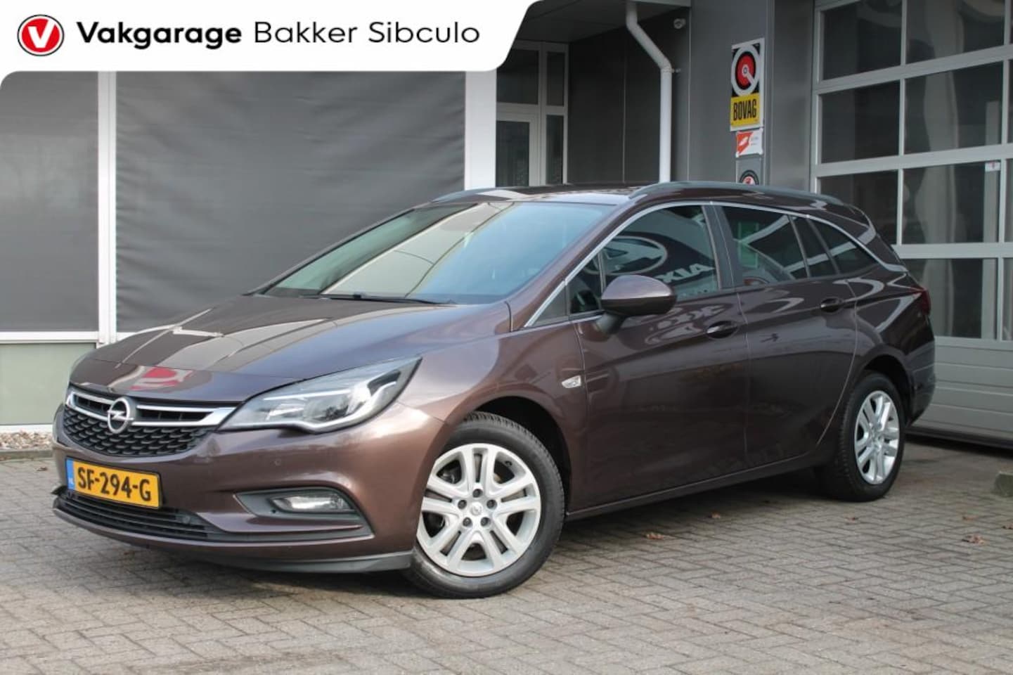 Opel Astra - EDITION CRUISE NAVI STUURVERWARMING STOELVERWARMING - AutoWereld.nl