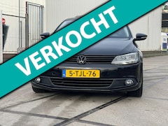 Volkswagen Jetta - 2.5 Automaat Schuifdak/18inc/Leer/Stoelverw