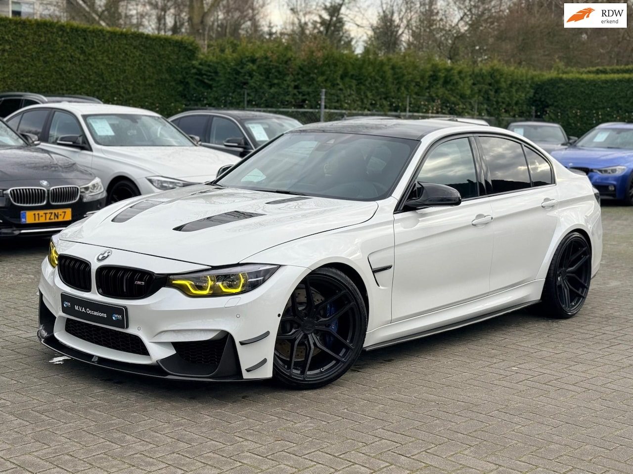BMW M3 - 3-serie DCTA Individual Full Carbon|20" Z-Performance|HUD|H&K|Akrapovic|Nieuwstaat!! - AutoWereld.nl