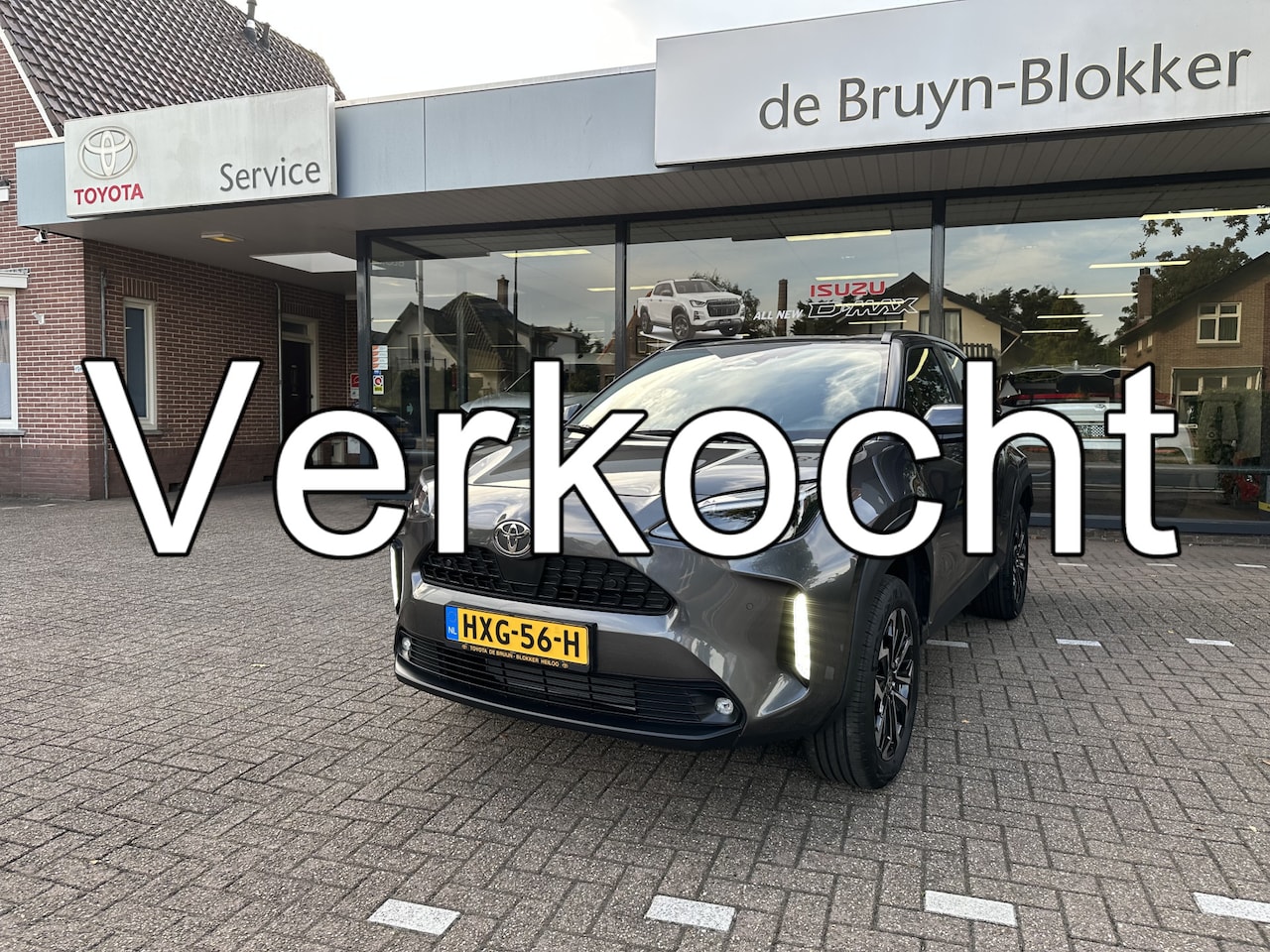 Toyota Yaris Cross - 1.5 Hybrid 130pk Executive Limited dodehoekdetectie / stoelverwarming / stuurwielverwarmin - AutoWereld.nl