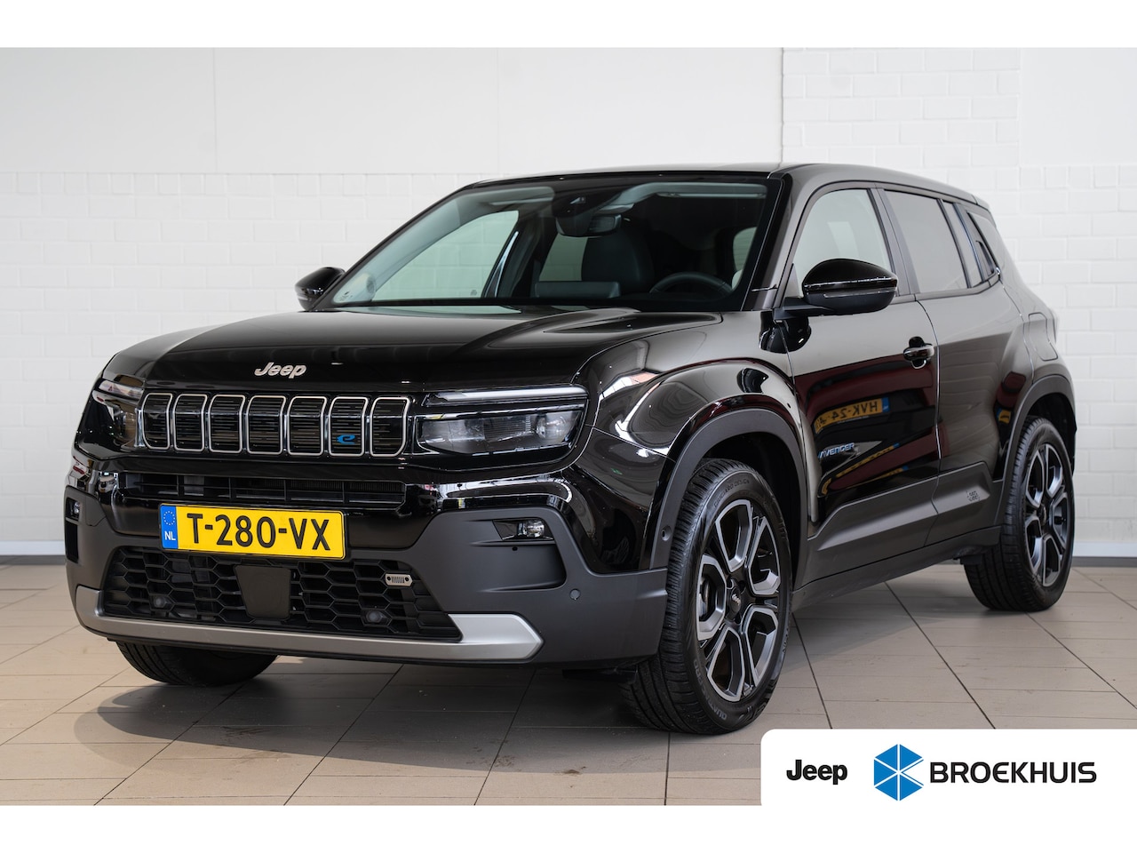 Jeep Avenger - 1st Edition 54 kWh | Navigatie | Camera | Parkeersensoren | 18 Inch Velgen | Apple Carplay - AutoWereld.nl