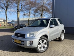 Toyota RAV4 - 1.8-16V VVT-i Luna
