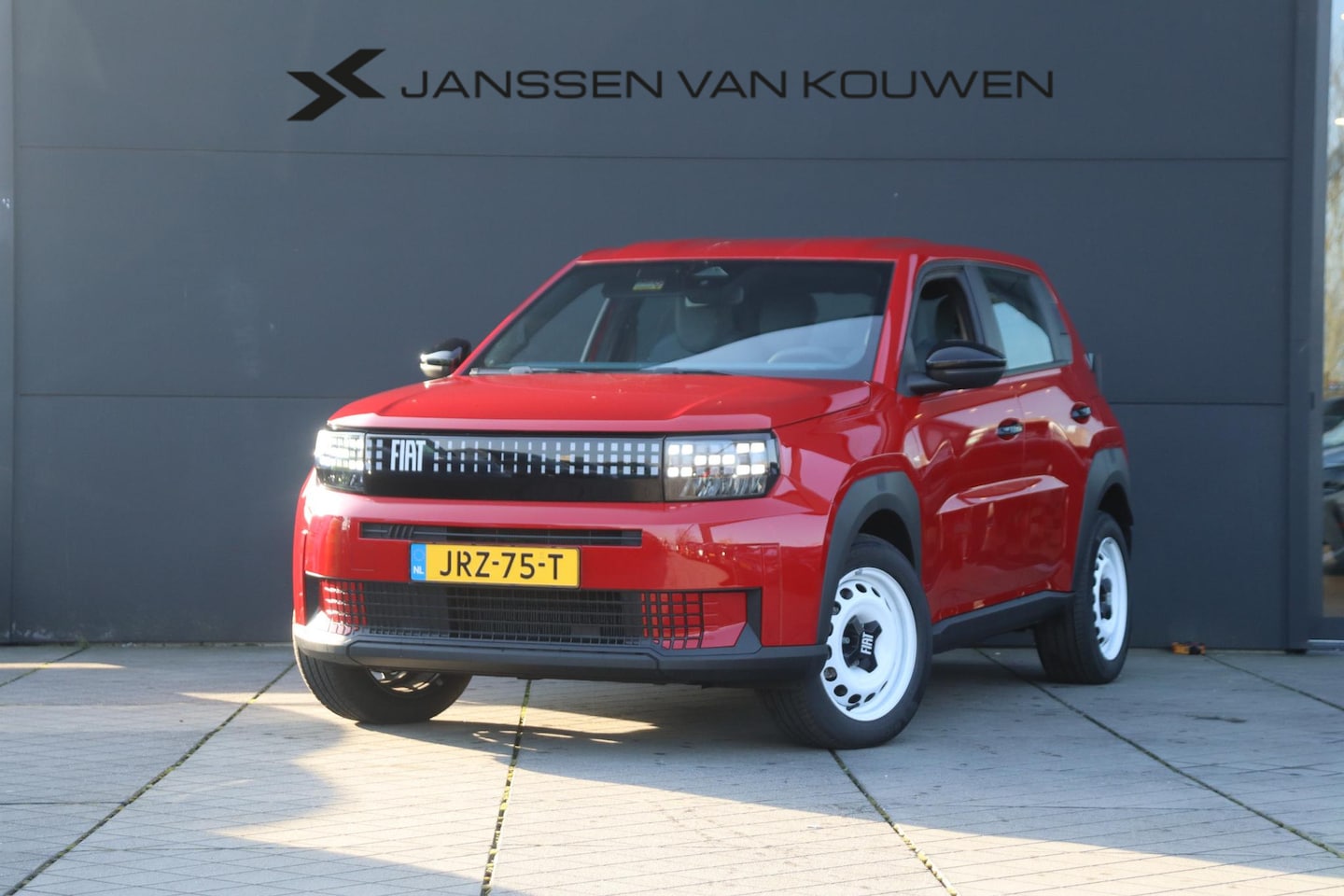 Fiat Grande Panda - RED 11kW 44kWh ACTIE / 2+6 jaar garantie - AutoWereld.nl