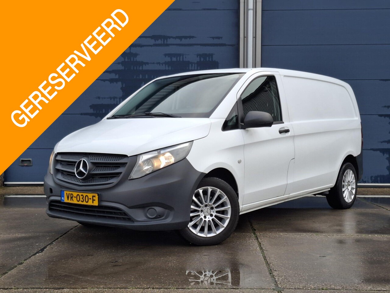 Mercedes-Benz Vito - 114 CDI AUTOMAAT / AIRCO / TREKHAAK / CAMERA - AutoWereld.nl