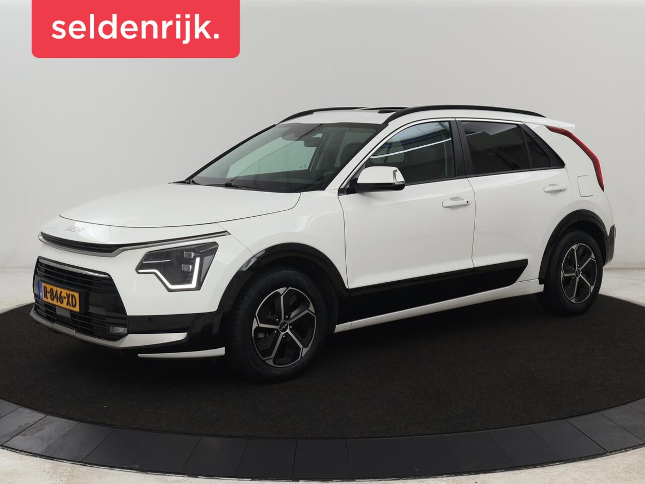 Kia Niro - 1.6 GDi Hybrid DynamicPlusLine | Schuifdak | Head-Up | Stoelverwarming | Leder | Camera | - AutoWereld.nl