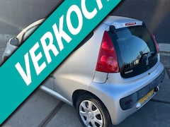 Peugeot 107 - 1.0-12V XR