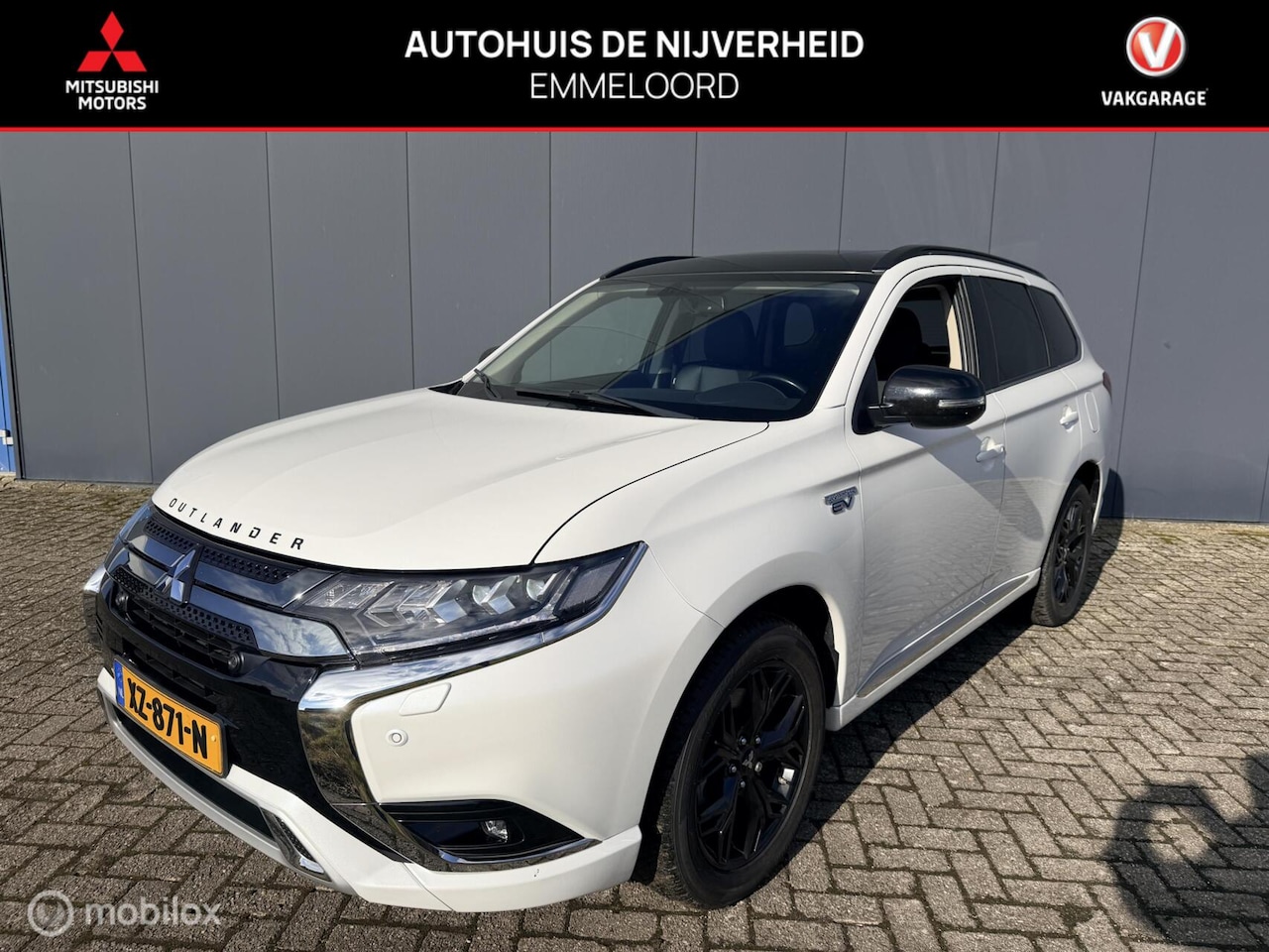 Mitsubishi Outlander - 2.4 PHEV Intense+ |TREKHAAK|ALLSEASON BANDEN | CARPLAY - AutoWereld.nl