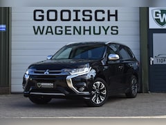 Mitsubishi Outlander - 2.0 PHEV Instyle | Stoelverwarming | Trekhaak | Camera |
