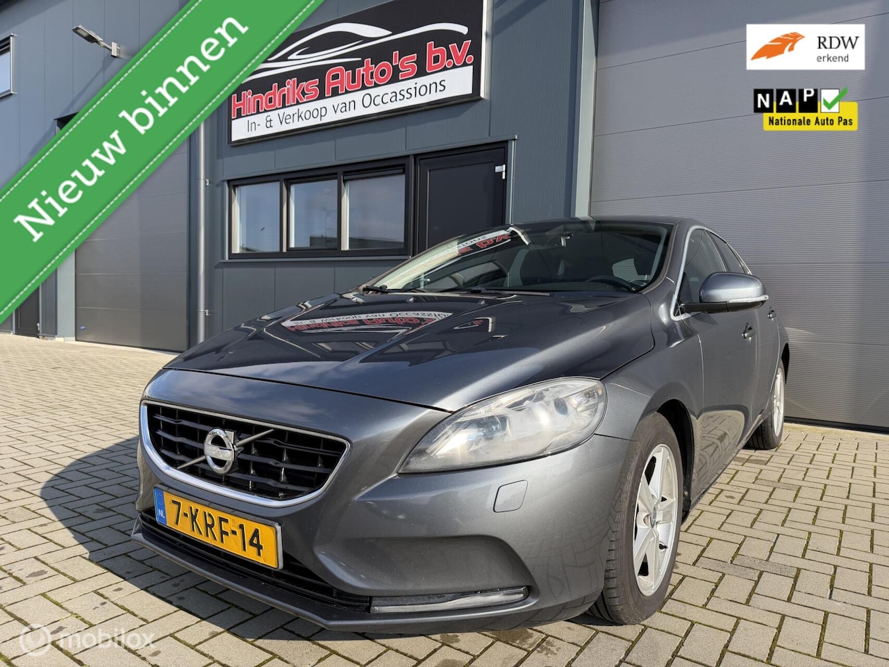 Volvo V40 - 1.6 D2 Summum 1.6 D2 Summum - AutoWereld.nl