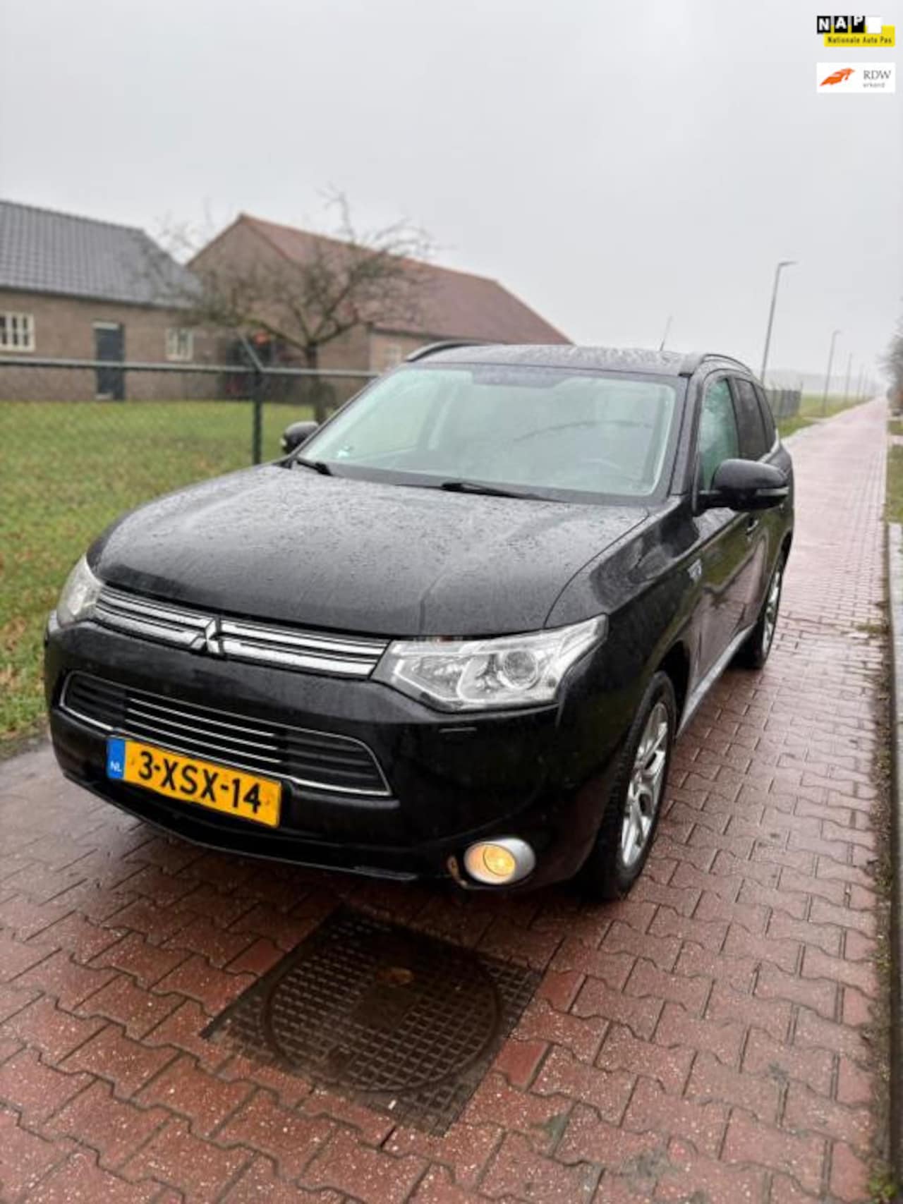 Mitsubishi Outlander - 2.0 PHEV Executive Edition 2.0 PHEV Executive Edition - AutoWereld.nl