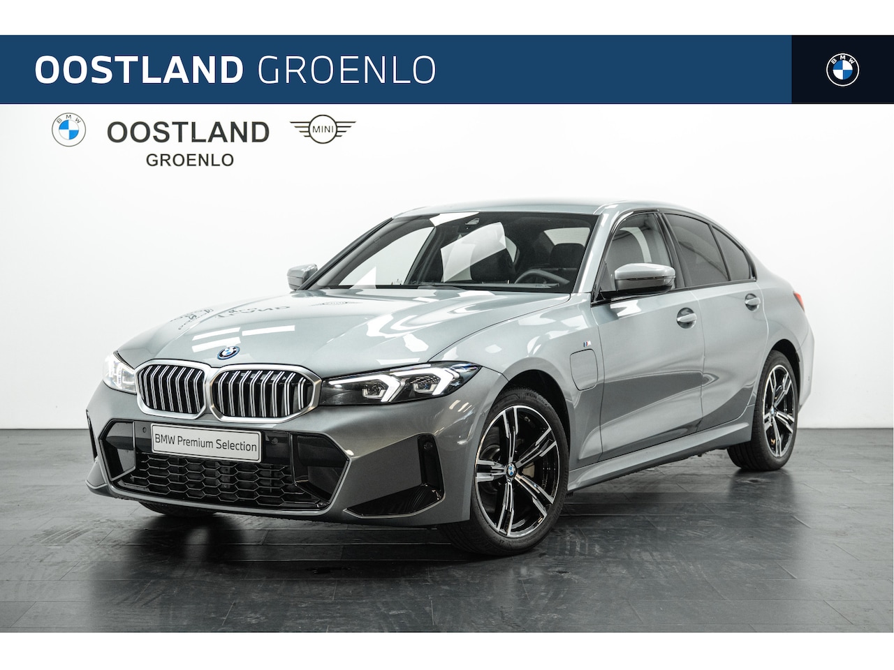 BMW 3-serie - 330e M Sport Automaat / Trekhaak / Sportstoelen / Achteruitrijcamera / Comfort Access / St - AutoWereld.nl