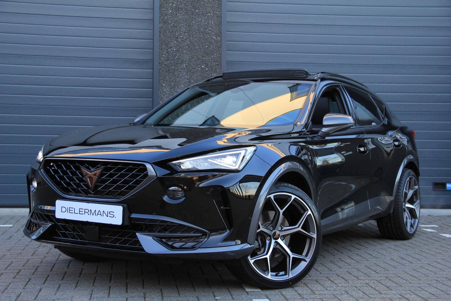 CUPRA Formentor - 1.4 e-HYBRID 150kW DSG Full option | Panorama dak | Beats audio | 12" Display | 20" velgen - AutoWereld.nl