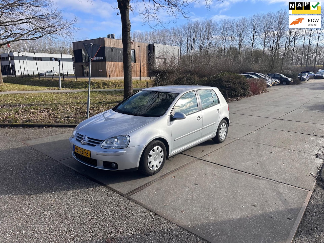 Volkswagen Golf - 1.4 TSI Trendline Automaat.Automaat.Airco - AutoWereld.nl