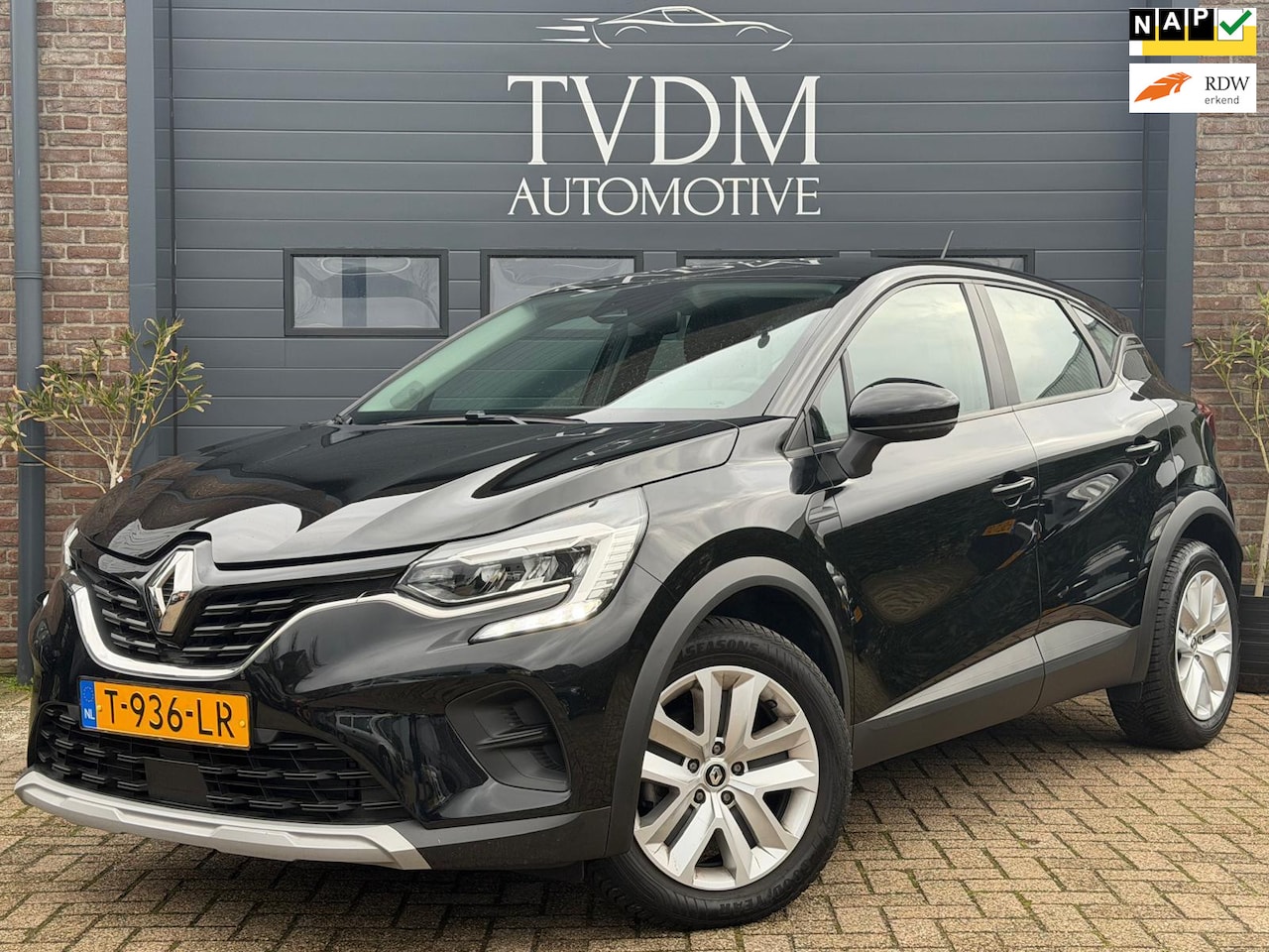 Renault Captur - 1.0 TCe 90 evolution|NAVI|AIRCO|CRUISE|PDC - AutoWereld.nl