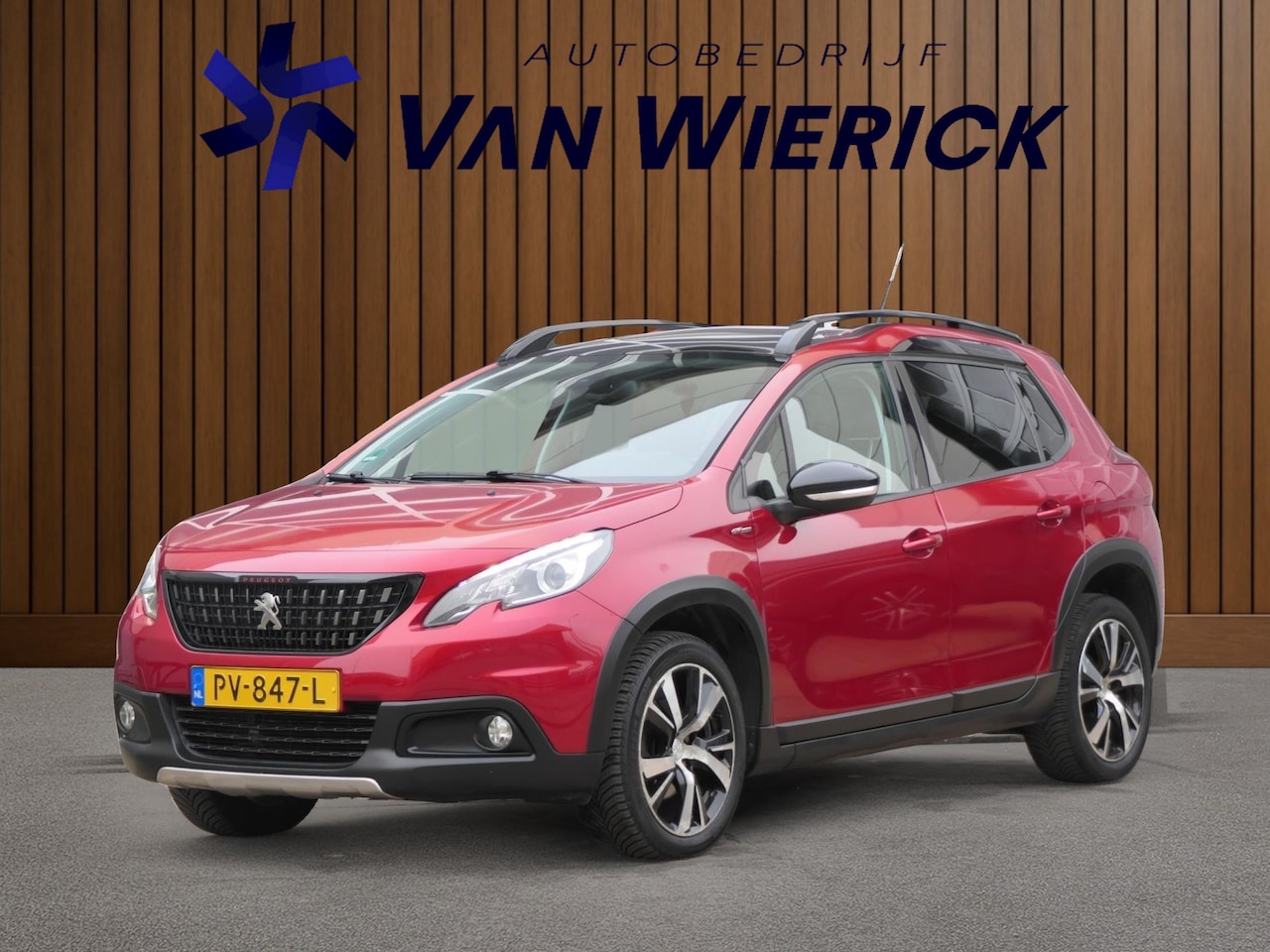 Peugeot 2008 - 1.2 PureTech GT-line 110PK! | Pano-dak | Led | Apple Carplay | Half leer/stof | - AutoWereld.nl