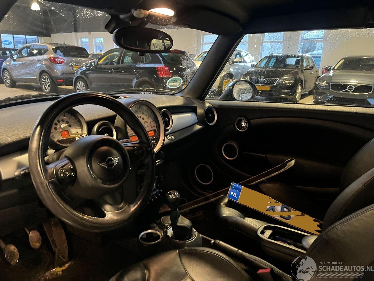 MINI Cabrio - Cooper 1.6 One Chili