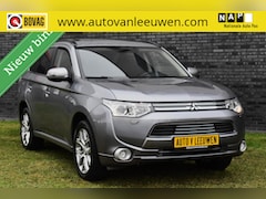 Mitsubishi Outlander - 2.0 PHEV Instyle + CAMERA/ROCKFORD FOSGATE/CRUISE C./ETC