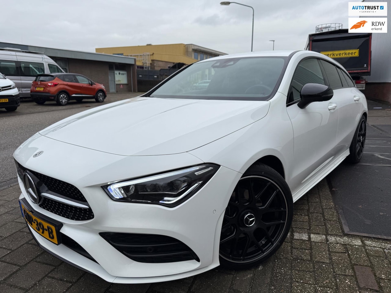 Mercedes-Benz CLA-klasse Shooting Brake - 200 AMG Line 200 AMG Line - AutoWereld.nl