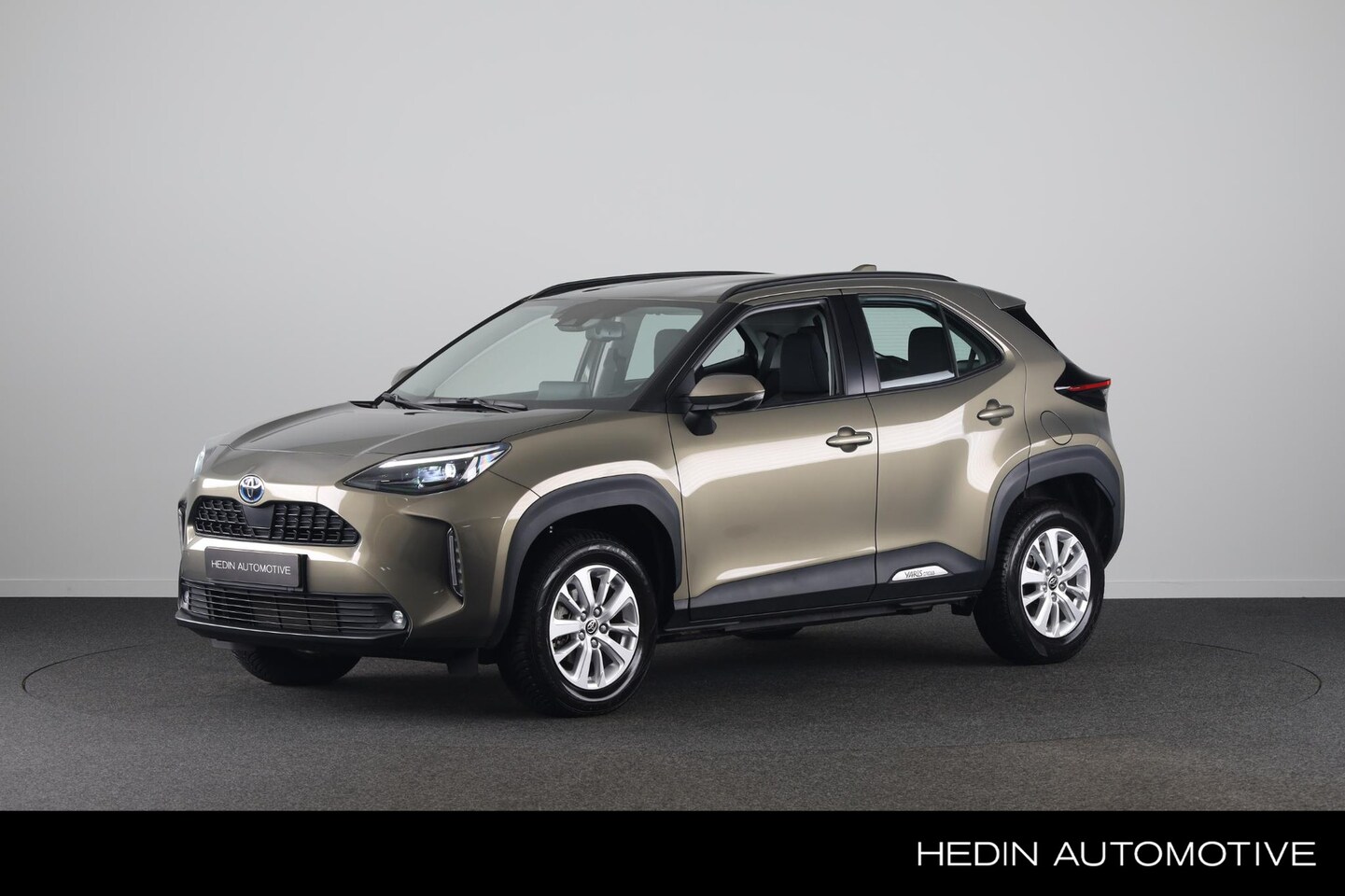 Toyota Yaris Cross - 1.5 Hybrid Dynamic Stoelverwarming | Hud | Electrische klep | - AutoWereld.nl